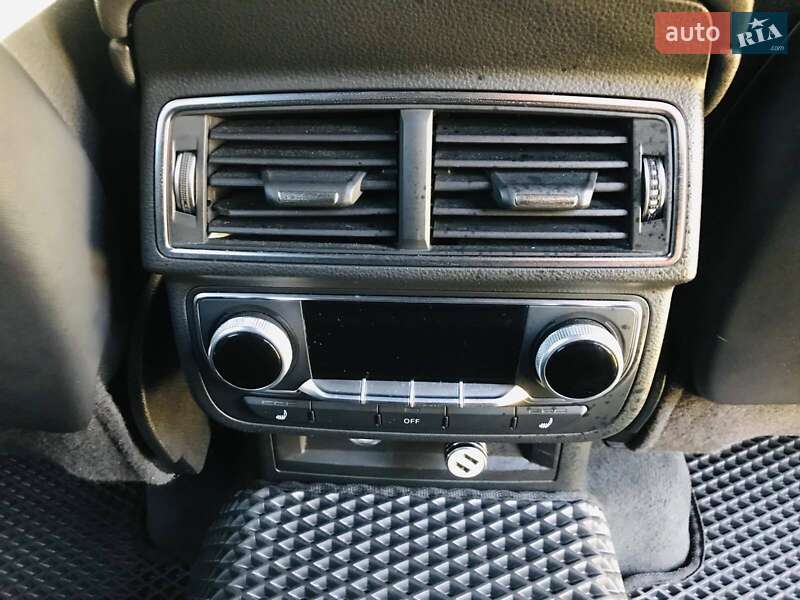 Позашляховик / Кросовер Audi Q7 2018 в Новій Одесі