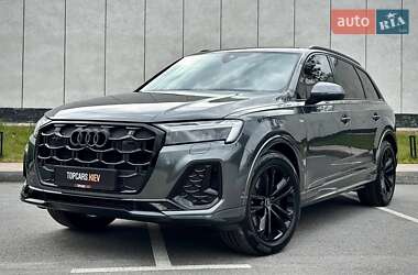 Позашляховик / Кросовер Audi Q7 2025 в 