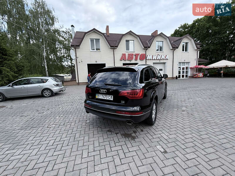 Позашляховик / Кросовер Audi Q7 2014 в Кременчуці