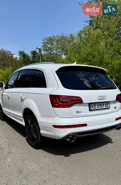 Внедорожник / Кроссовер Audi Q7 2012 в 