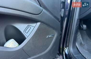 Позашляховик / Кросовер Audi Q7 2014 в 