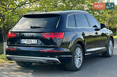 Внедорожник / Кроссовер Audi Q7 2015 в 