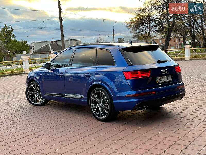 Внедорожник / Кроссовер Audi Q7 2016 в Харькове