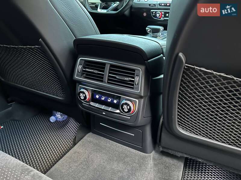 Внедорожник / Кроссовер Audi Q7 2016 в Харькове