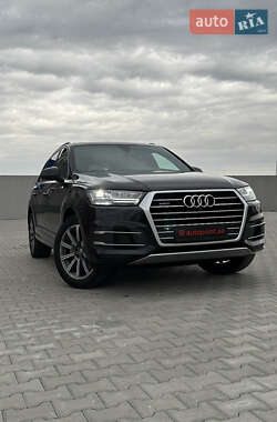Внедорожник / Кроссовер Audi Q7 2019 в Белогородке