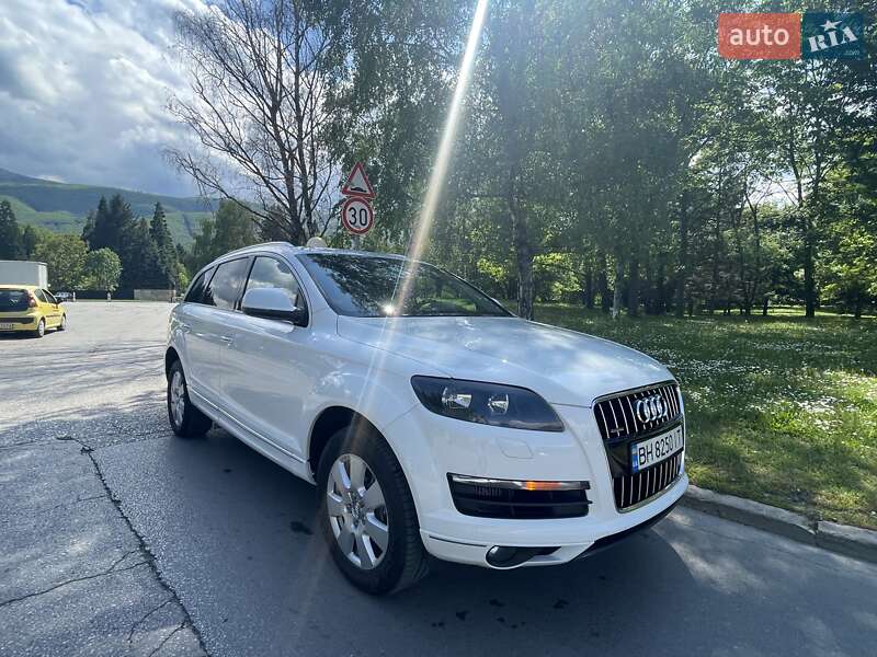 Позашляховик / Кросовер Audi Q7 2014 в Одесі