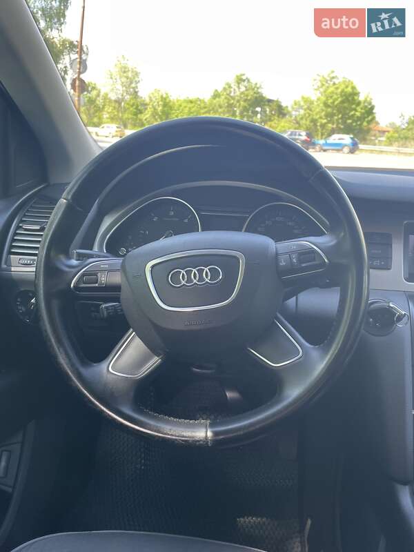 Позашляховик / Кросовер Audi Q7 2014 в Одесі