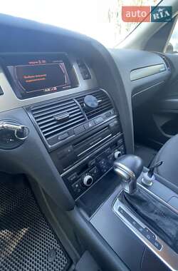 Внедорожник / Кроссовер Audi Q7 2014 в 