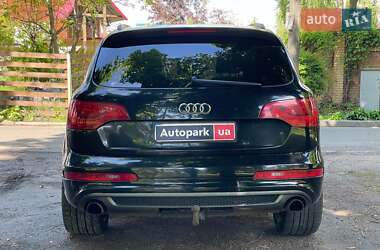 Внедорожник / Кроссовер Audi Q7 2013 в 
