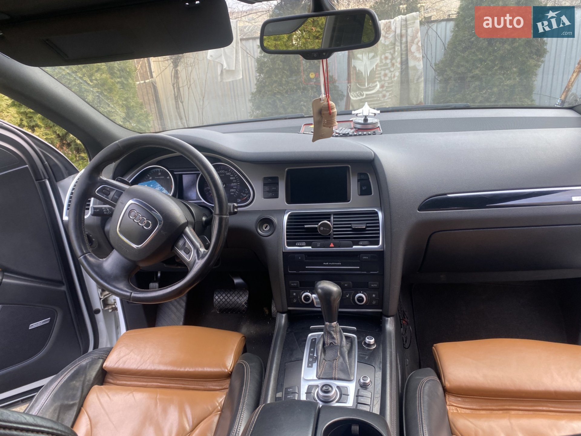 2010 Audi Q7 - мініатюра 2