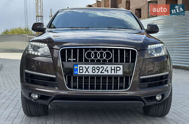 Внедорожник / Кроссовер Audi Q7 2011 в 