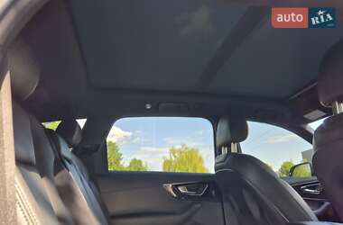 Внедорожник / Кроссовер Audi Q7 2017 в 