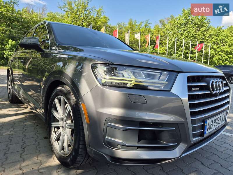 Внедорожник / Кроссовер Audi Q7 2017 в Виннице