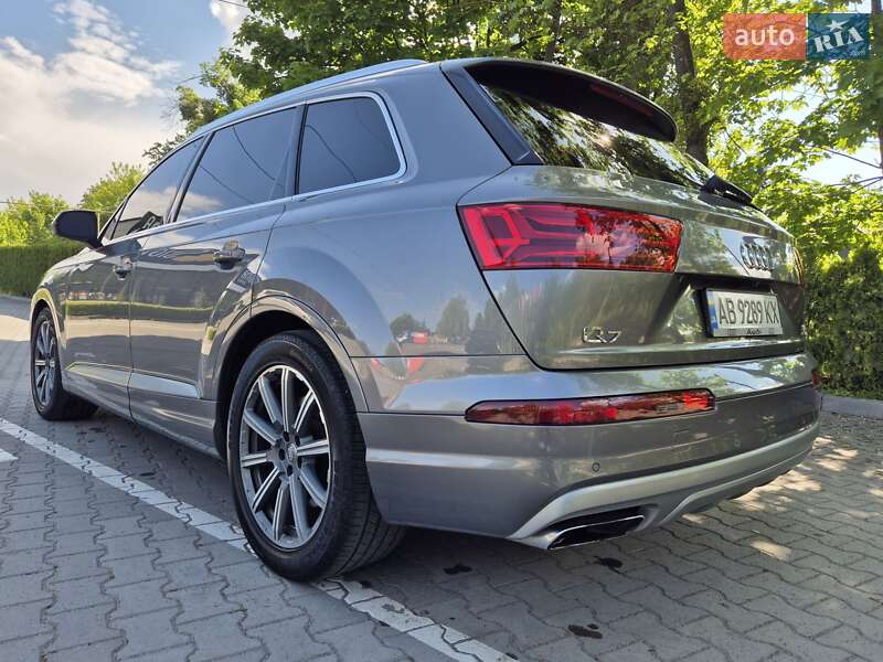 Внедорожник / Кроссовер Audi Q7 2017 в Виннице
