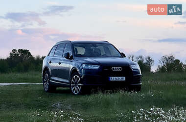 Позашляховик / Кросовер Audi Q7 2015 в Києві