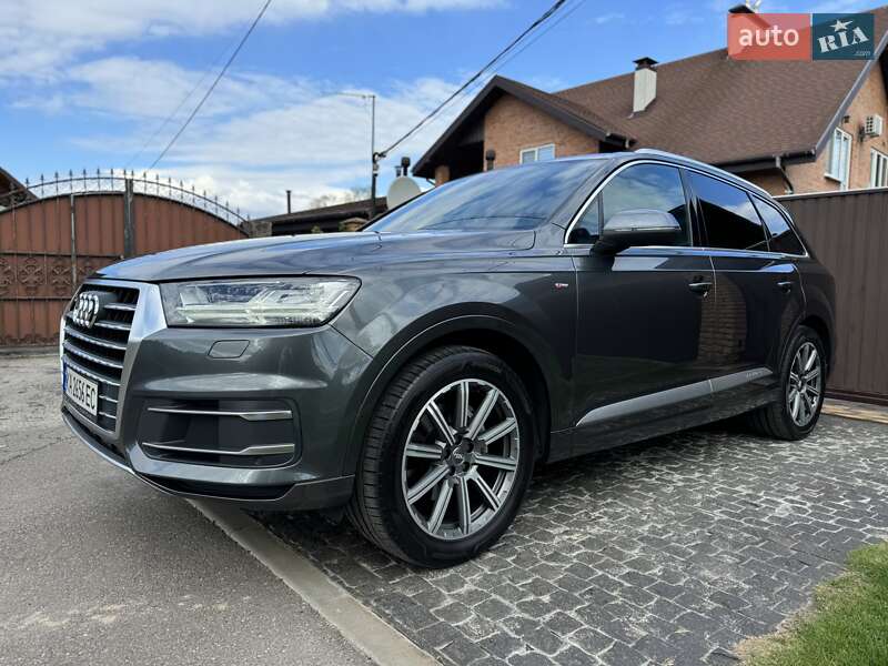Позашляховик / Кросовер Audi Q7 2018 в Києві фото 6 Позашляховик / Кросовер Audi Q7 2018 в Києві