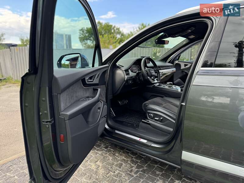 Позашляховик / Кросовер Audi Q7 2018 в Києві фото 34 Позашляховик / Кросовер Audi Q7 2018 в Києві