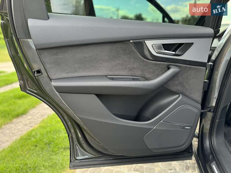 Позашляховик / Кросовер Audi Q7 2018 в Києві фото 42 Позашляховик / Кросовер Audi Q7 2018 в Києві