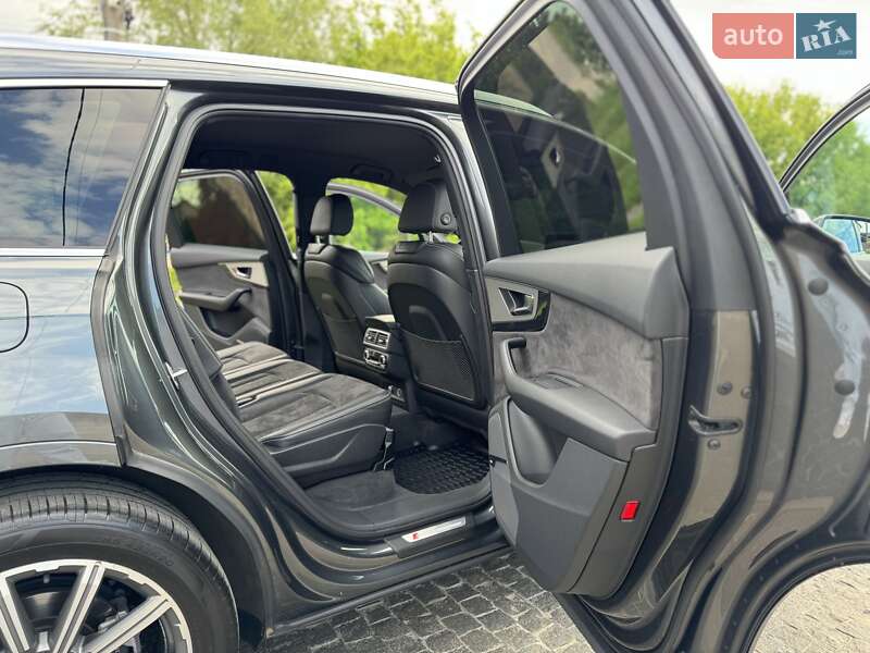 Позашляховик / Кросовер Audi Q7 2018 в Києві фото 49 Позашляховик / Кросовер Audi Q7 2018 в Києві