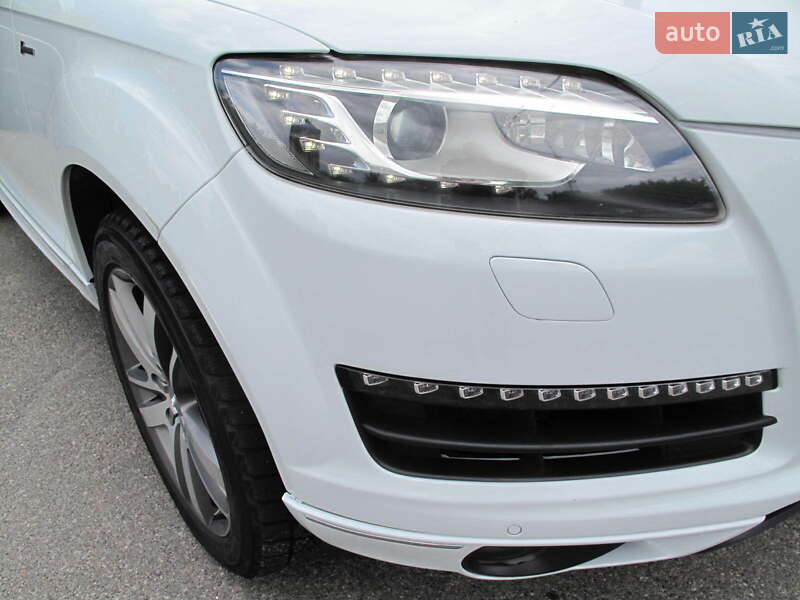 Позашляховик / Кросовер Audi Q7 2014 в Києві