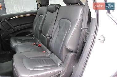 Внедорожник / Кроссовер Audi Q7 2014 в 