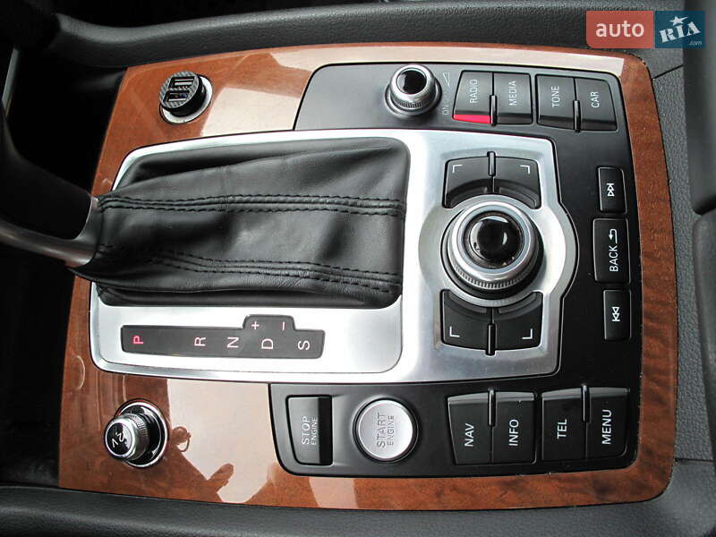 Внедорожник / Кроссовер Audi Q7 2014 в Киеве