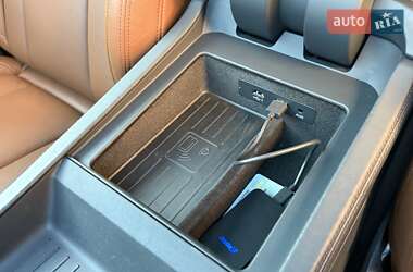Позашляховик / Кросовер Audi Q7 2019 в 