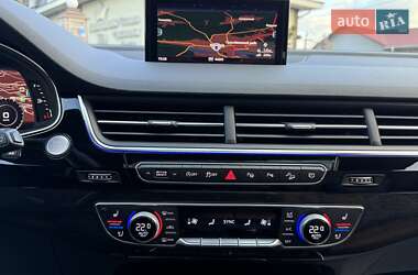 Позашляховик / Кросовер Audi Q7 2019 в 