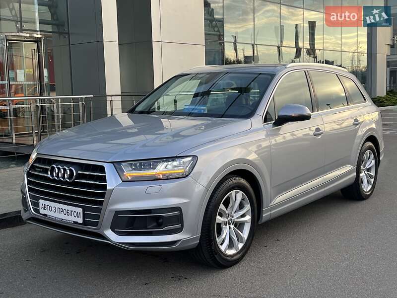 Внедорожник / Кроссовер Audi Q7 2018 в Киеве
