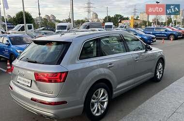 Внедорожник / Кроссовер Audi Q7 2018 в 