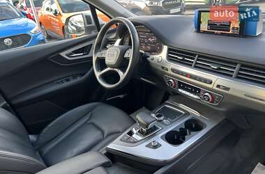 Внедорожник / Кроссовер Audi Q7 2018 в 