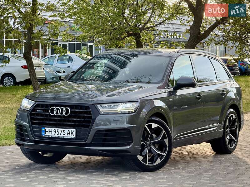 Позашляховик / Кросовер Audi Q7 2018 в Одесі