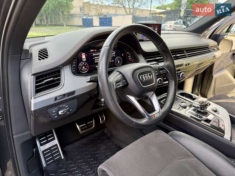 Позашляховик / Кросовер Audi Q7 2018 в Одесі
