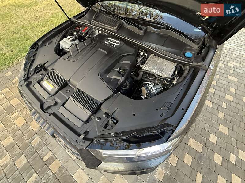 Позашляховик / Кросовер Audi Q7 2018 в Одесі