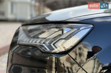 Внедорожник / Кроссовер Audi Q7 2022 в 