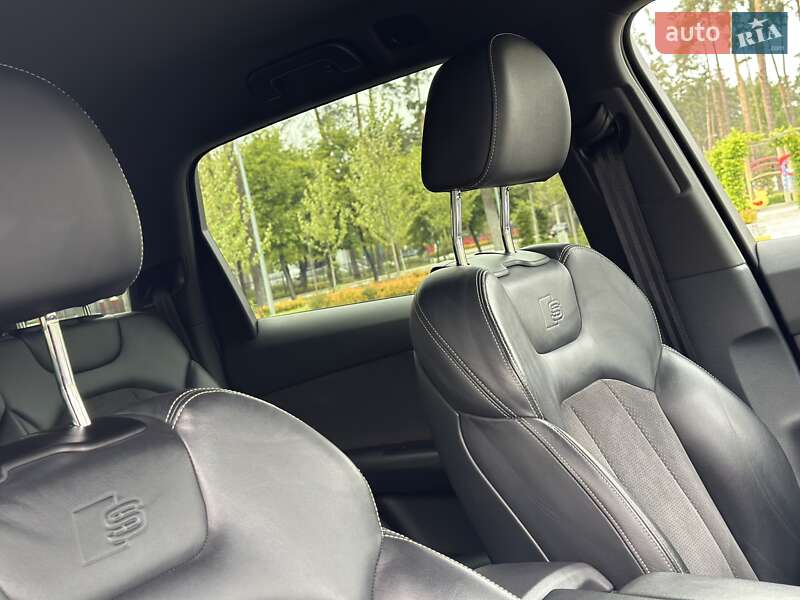 Внедорожник / Кроссовер Audi Q7 2018 в Буче