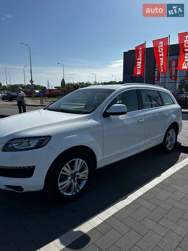 Внедорожник / Кроссовер Audi Q7 2011 в Луцке