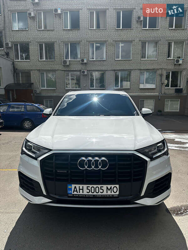 Внедорожник / Кроссовер Audi Q7 2020 в Житомире