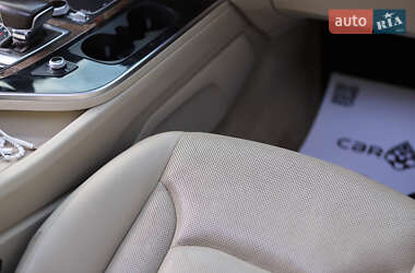 Внедорожник / Кроссовер Audi Q7 2016 в 