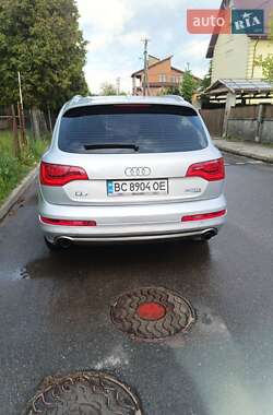 Позашляховик / Кросовер Audi Q7 2010 в 