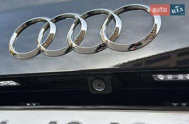Внедорожник / Кроссовер Audi Q7 2016 в 