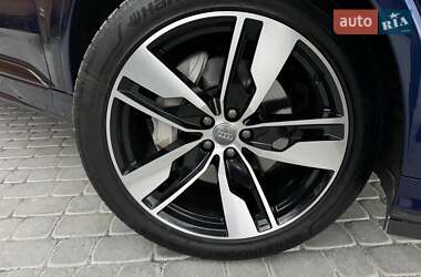 Внедорожник / Кроссовер Audi Q7 2020 в 
