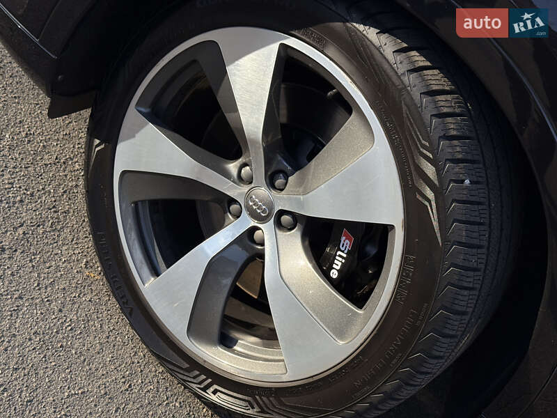 Внедорожник / Кроссовер Audi Q7 2017 в Киеве