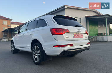 Внедорожник / Кроссовер Audi Q7 2011 в 