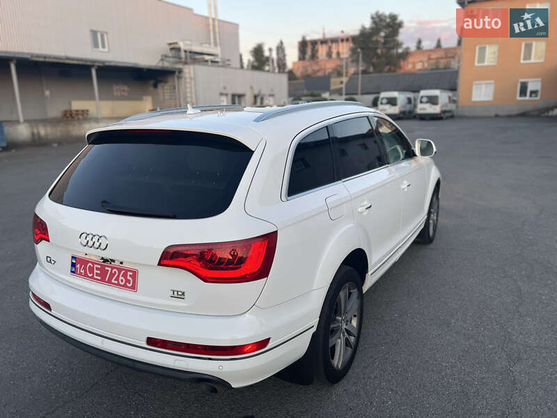 Внедорожник / Кроссовер Audi Q7 2011 в Ужгороде