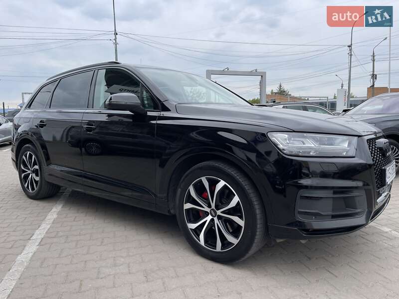 Внедорожник / Кроссовер Audi Q7 2016 в Черновцах