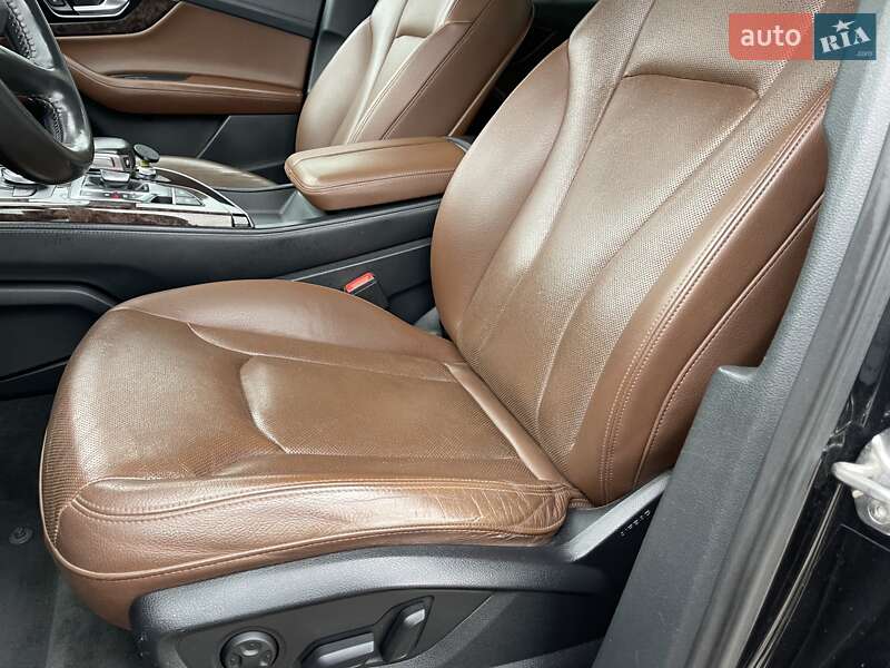 Внедорожник / Кроссовер Audi Q7 2016 в Черновцах