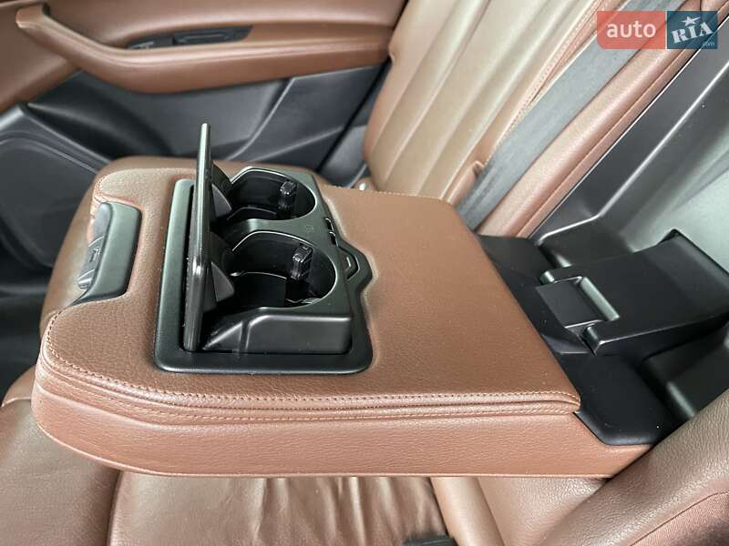 Внедорожник / Кроссовер Audi Q7 2016 в Черновцах