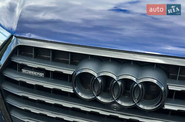 Внедорожник / Кроссовер Audi Q7 2019 в 