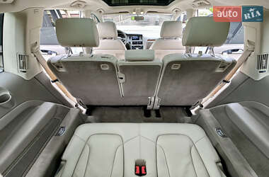 Внедорожник / Кроссовер Audi Q7 2011 в 
